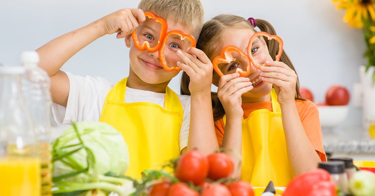 Dinh dưỡng cho trẻ: Hướng dẫn chế độ ăn lành mạnh | viamclinic.vn